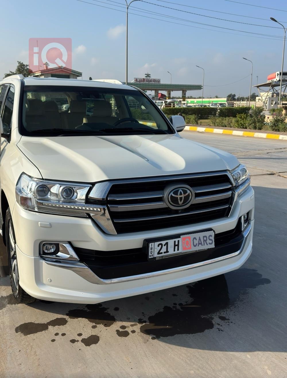 تۆیۆتا لاند کروزەر